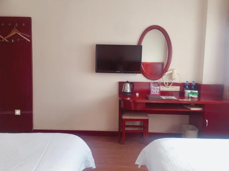Greentree Inn Shanghai Pudong Airport Wild Animal Park Express Hotel Nanhui Exterior photo
