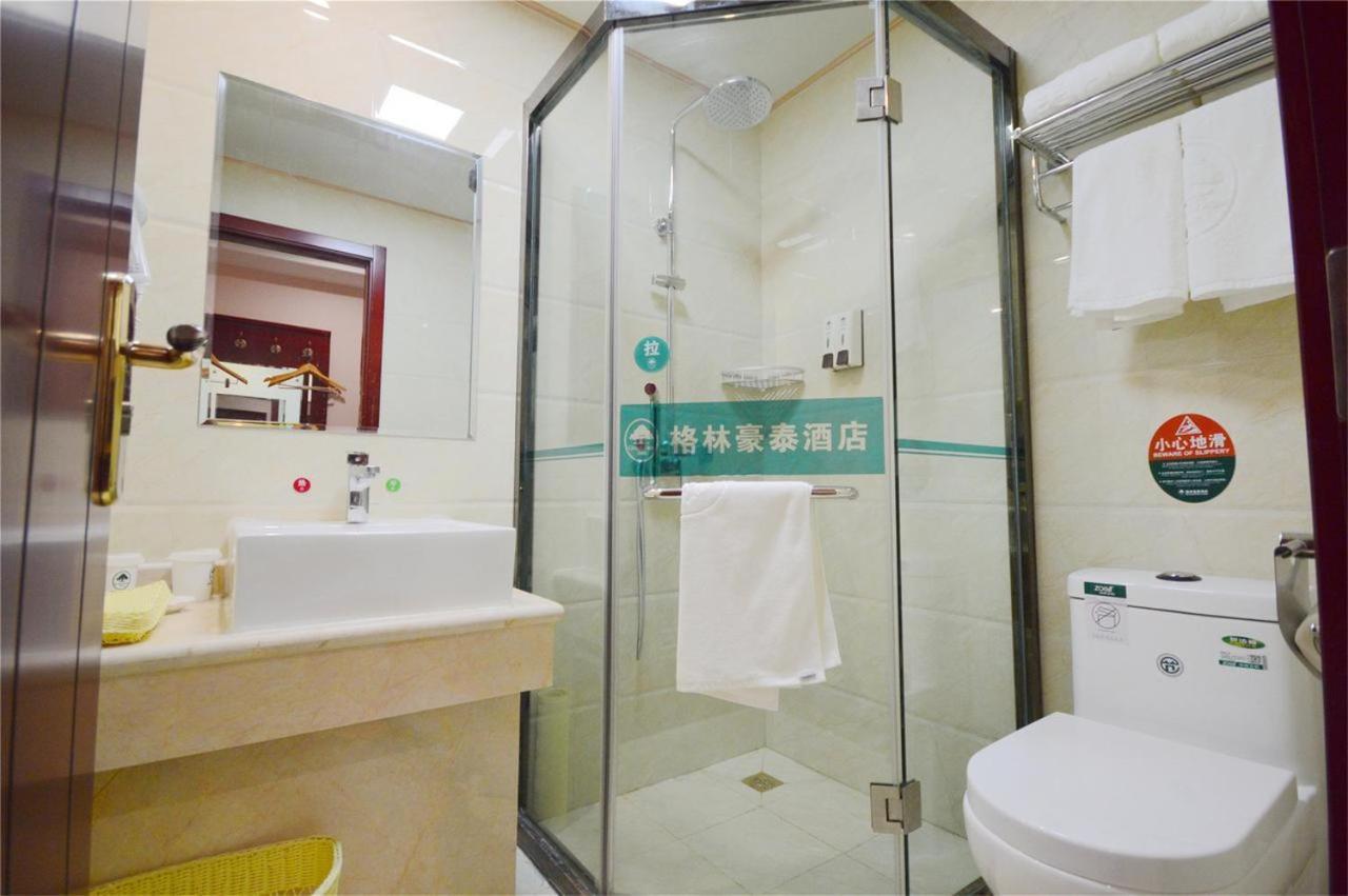 Greentree Inn Shanghai Pudong Airport Wild Animal Park Express Hotel Nanhui Exterior photo
