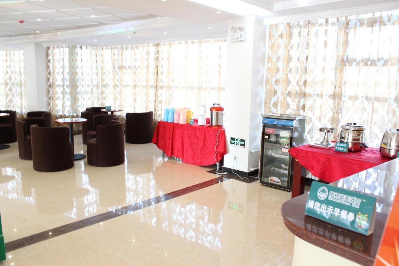 Greentree Inn Shanghai Pudong Airport Wild Animal Park Express Hotel Nanhui Exterior photo